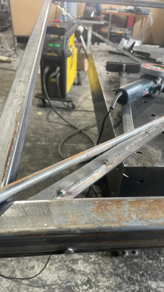 Metal structure repair — Budva
