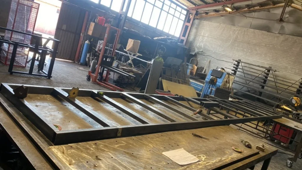 Metal structure repair — Budva